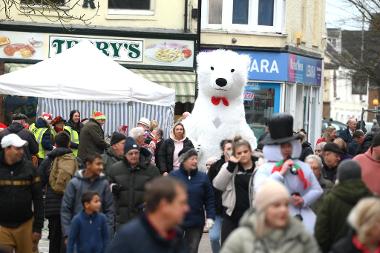 Wisbech Christmas Fayre 2023 crowds