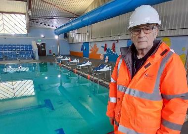 Cllr Miscandlon at the Manor Swimming Pool